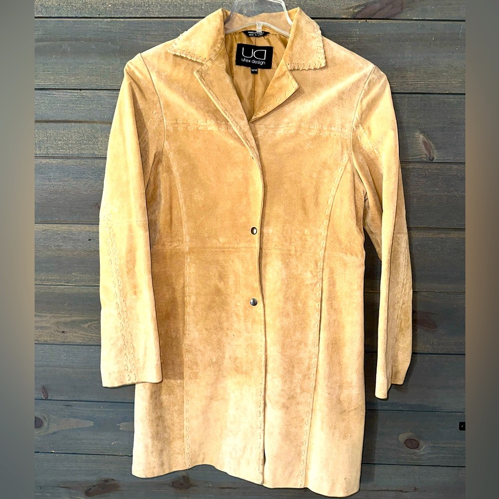 UTEX DESIGN STUNNING VINTAGE SUEDE JACKET. Size M.